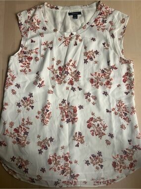 RW&CO. White Floral Sleeveless Camisole with Rust and Mauve Print